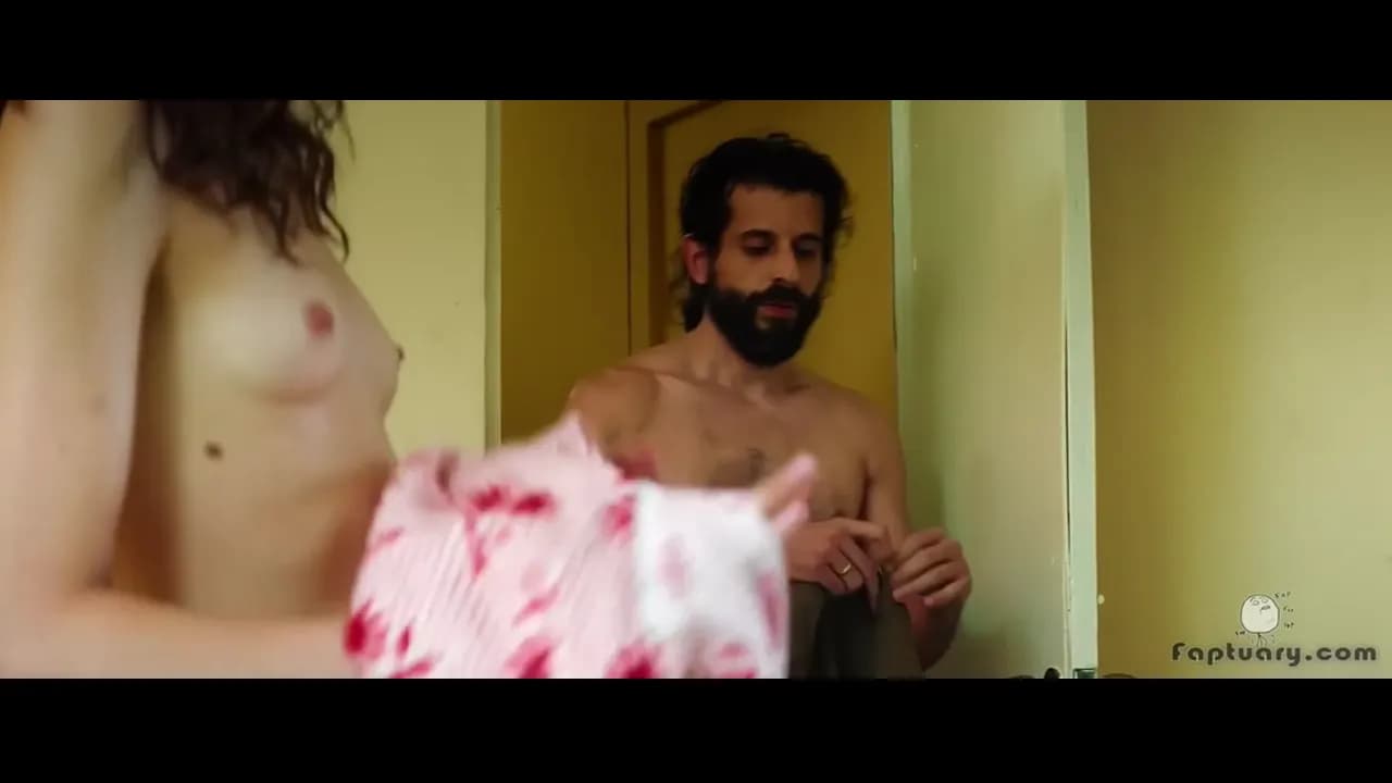 Margaret Qualley Passionate Sex On The Bed