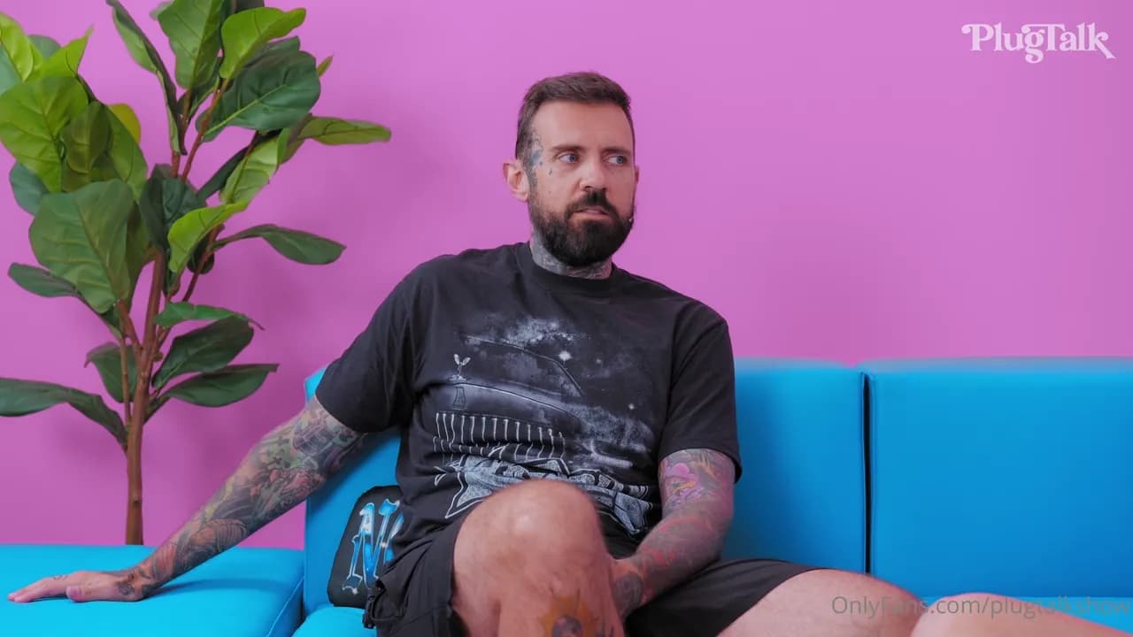 Alyssiavera Gets Banged at The Plugtalk