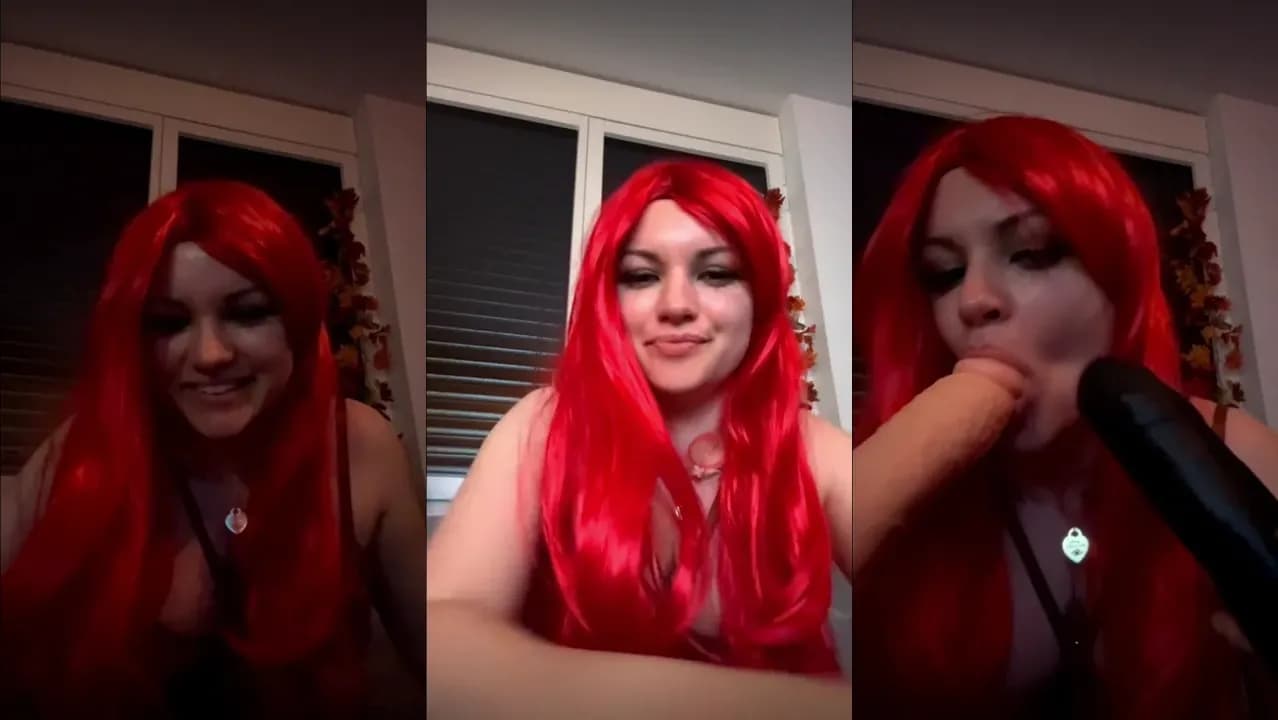 Vidéo leak de Chelxie qui essaye de sucer ces deux godes en même temps