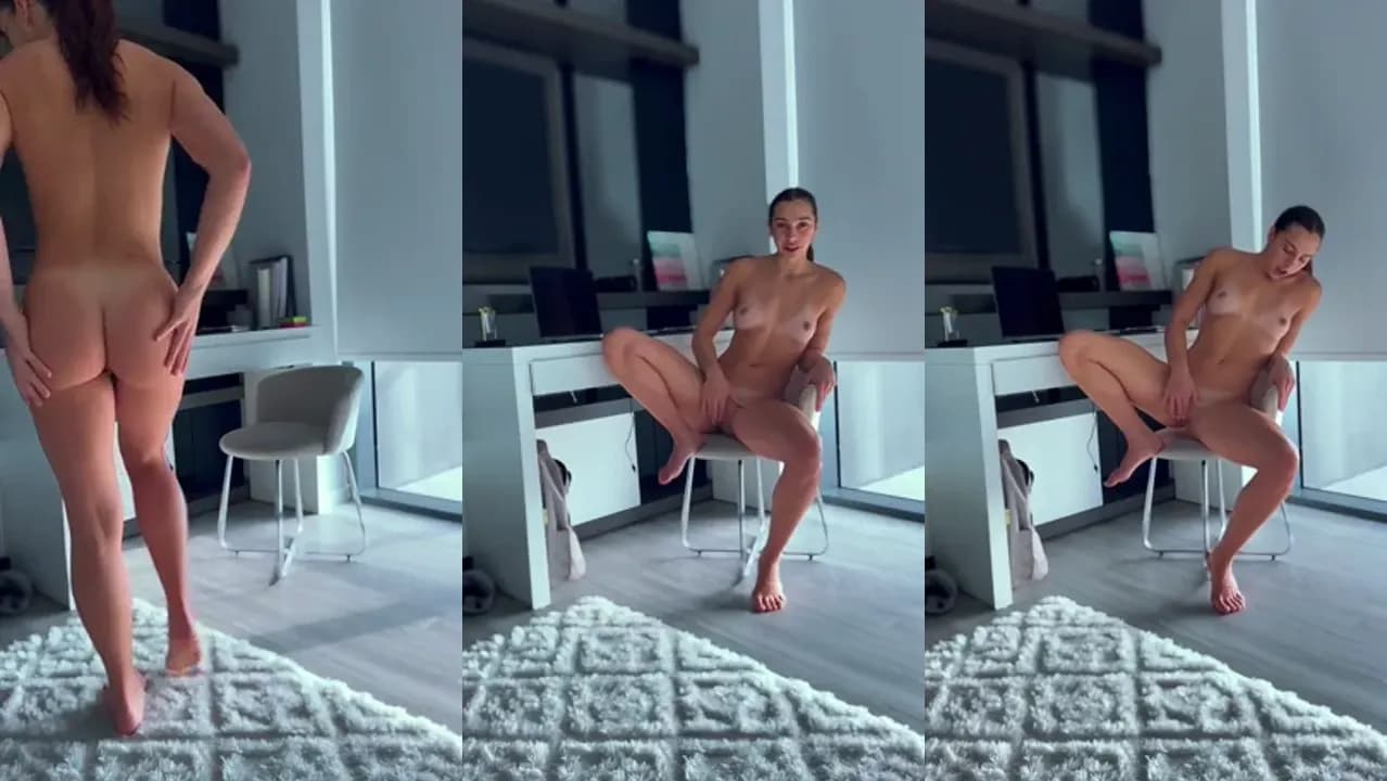 Brattygbaby Fingers Herself On A Chair