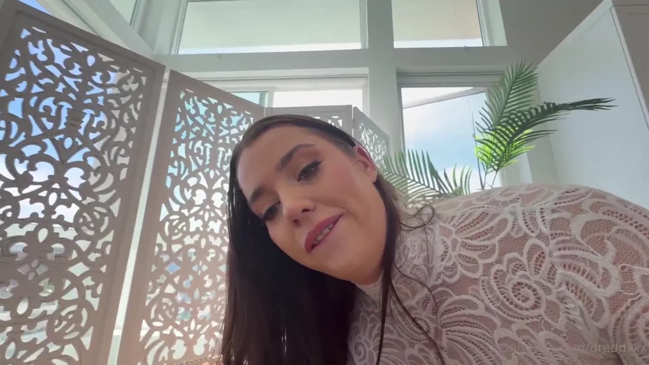 SsamiBaby Takes Huge Cock of Dredd