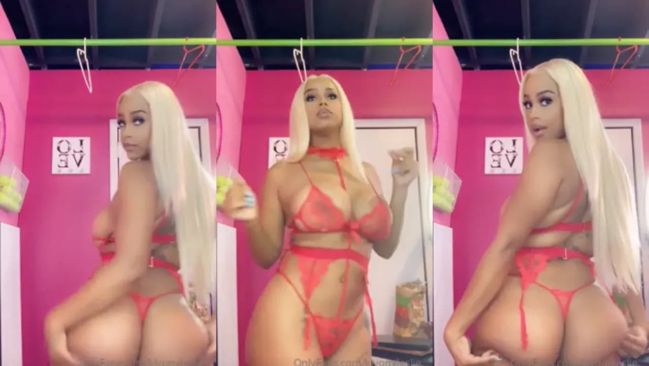 Busty Kiyomileslie Twerks In Her Red Lingerie