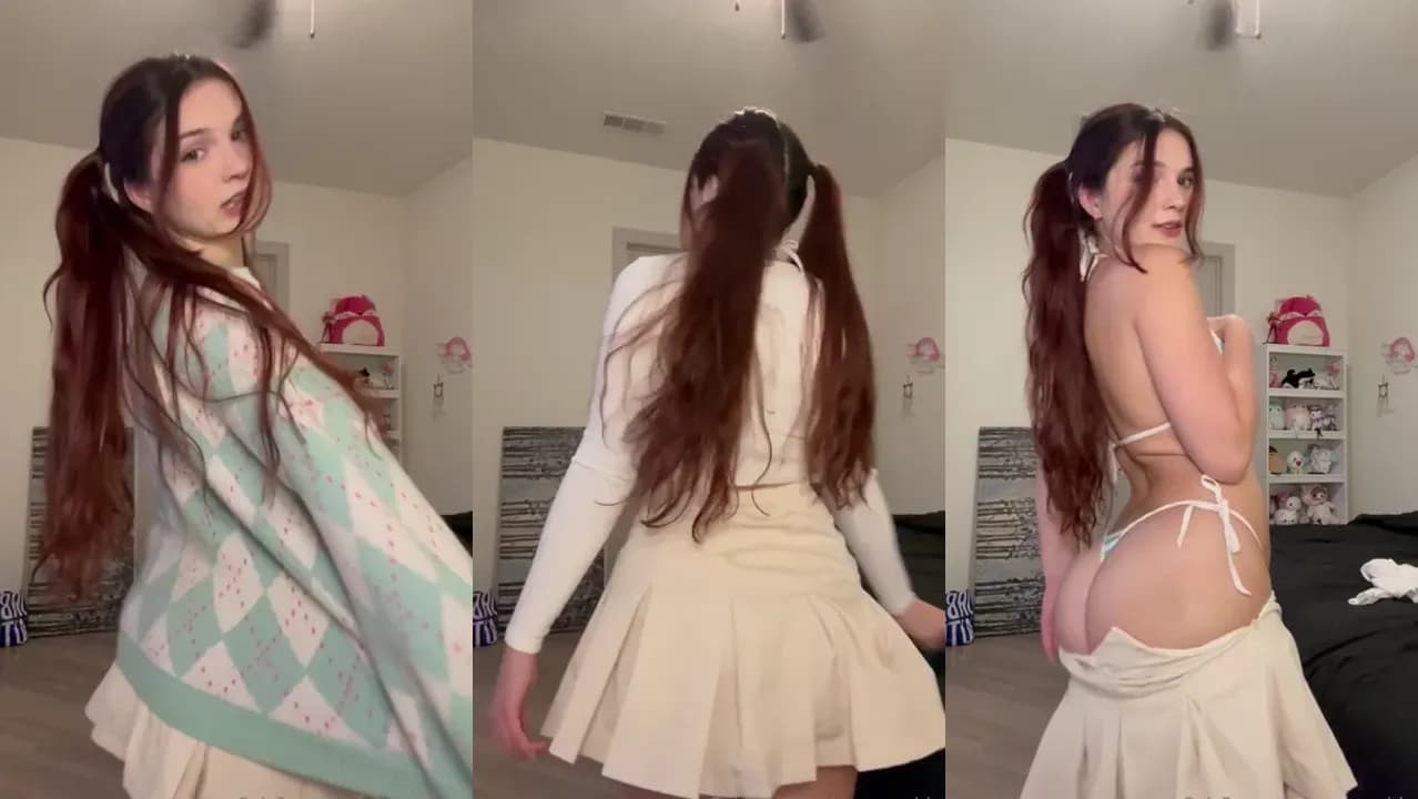 SummerXIris shows us her sexy swimsuit